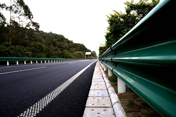 江西高速公路护栏的常用类型